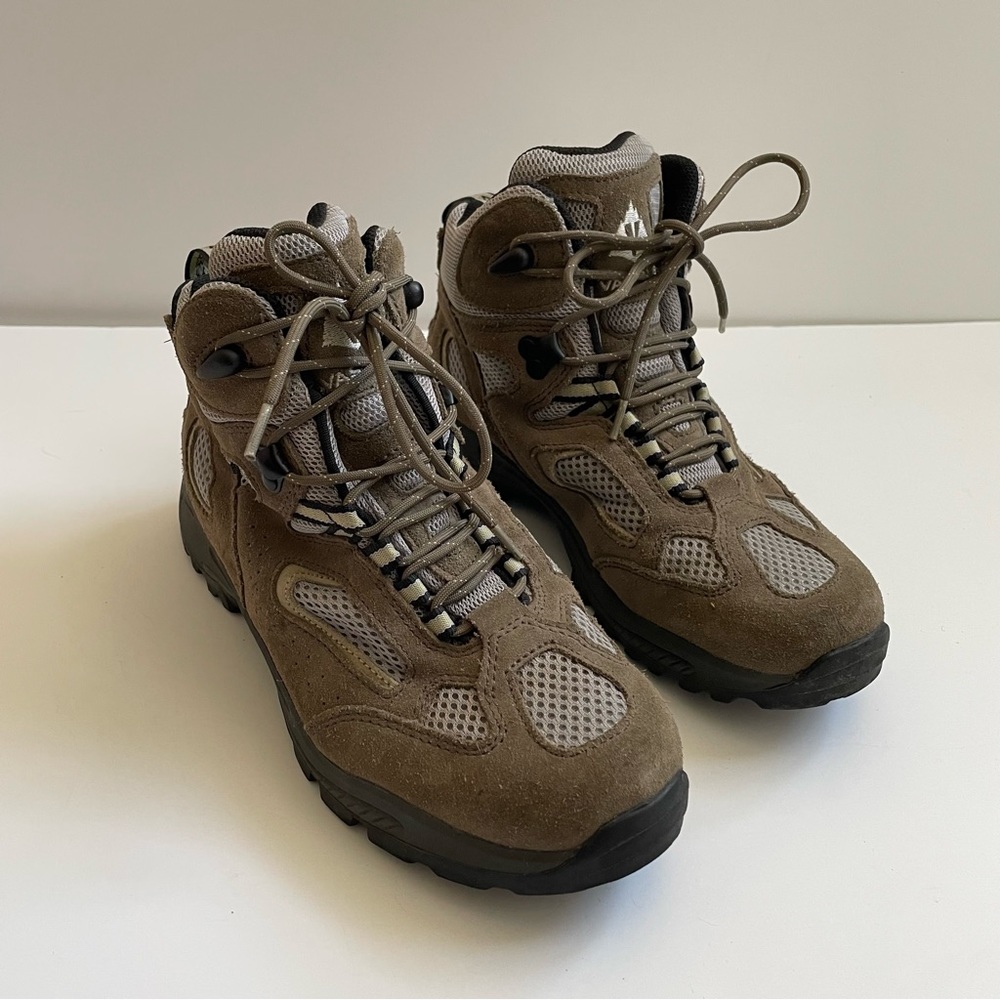 Vasque waterproof Men's 6M